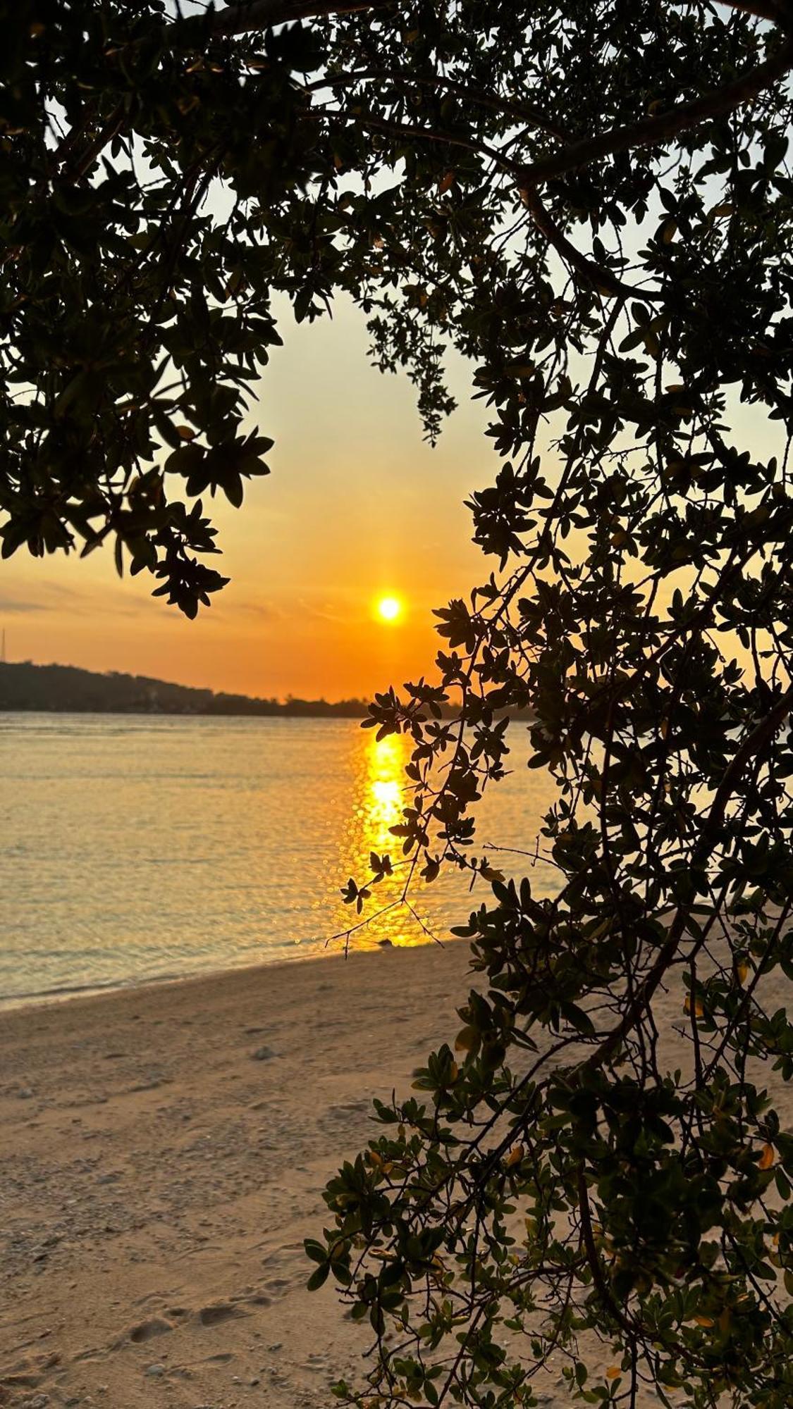 Meno Charm Hotel Gili Meno Eksteriør billede