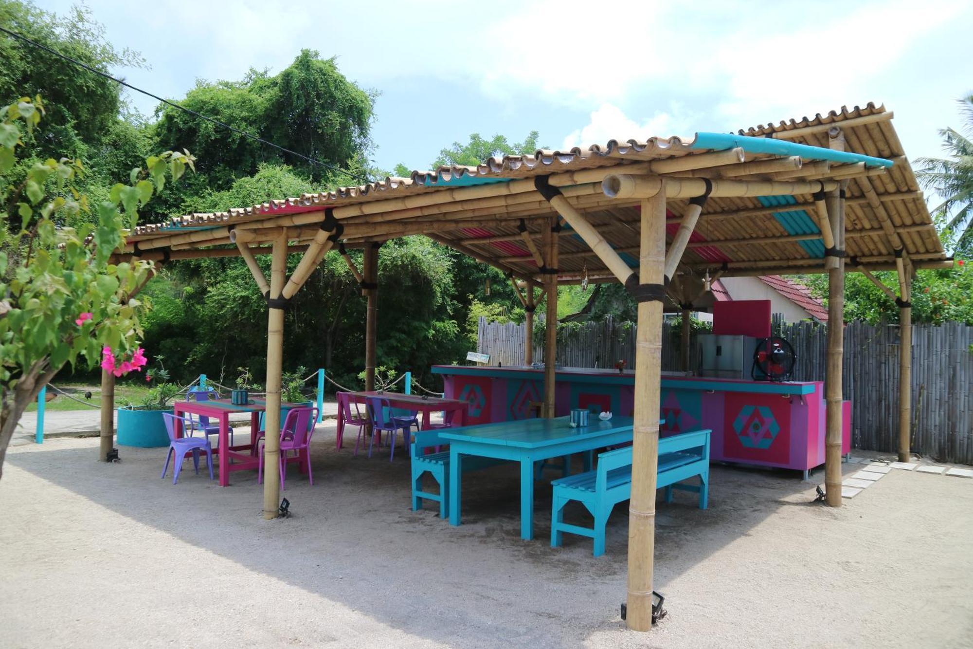Meno Charm Hotel Gili Meno Eksteriør billede